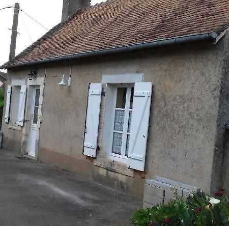 Location 24 Heures Du Mans Louplande 外观 照片